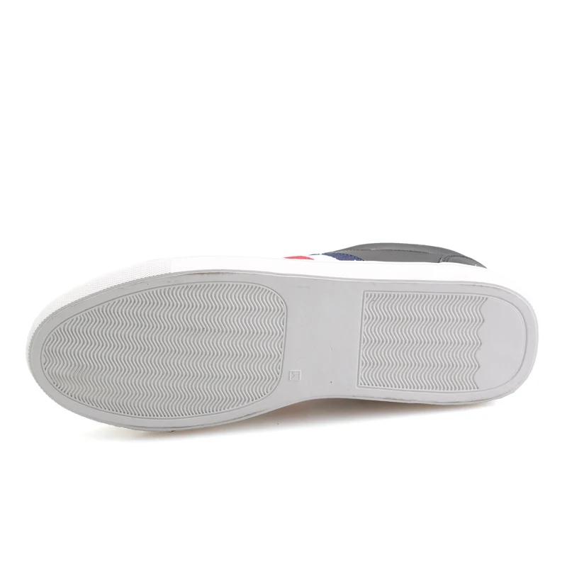 Кроссовки из ПУ кожи Вулканизированная подошва нескользящая модная спортивная