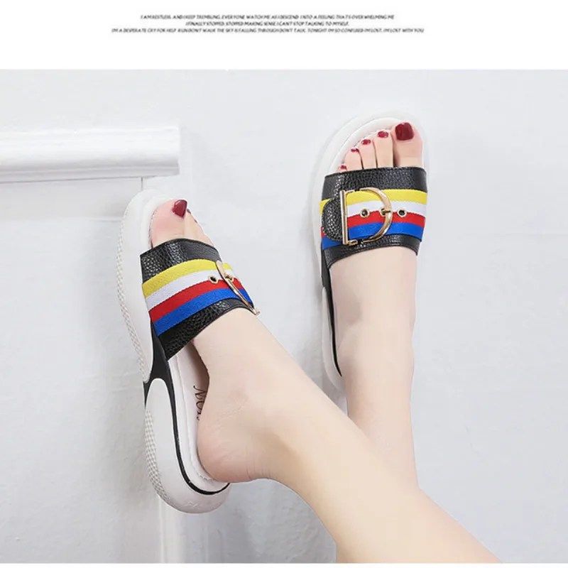 

Summer New Slippers Women Outside Fashion Mixed Colors Belt Buckle Flat With Slides Shallow Low (1cm-3cm) Breathable Women Shoes