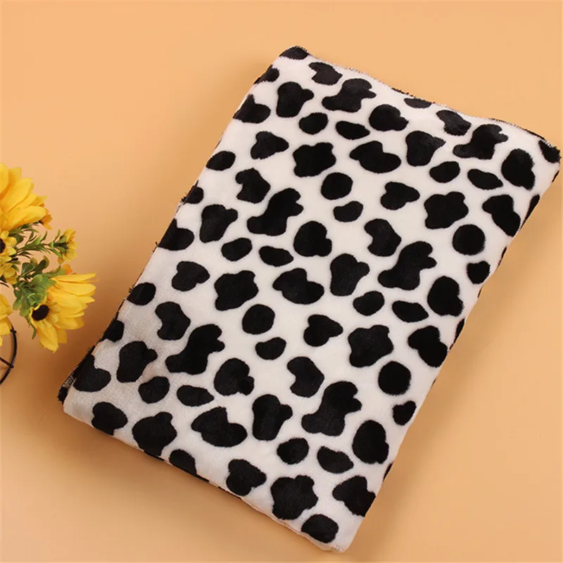 

Pet Soft Dog Blanket Fleece Pad Blanket Bed Mat for Puppy Dog Cat Sofa Cushion Home Washable Rug Pet Supplies