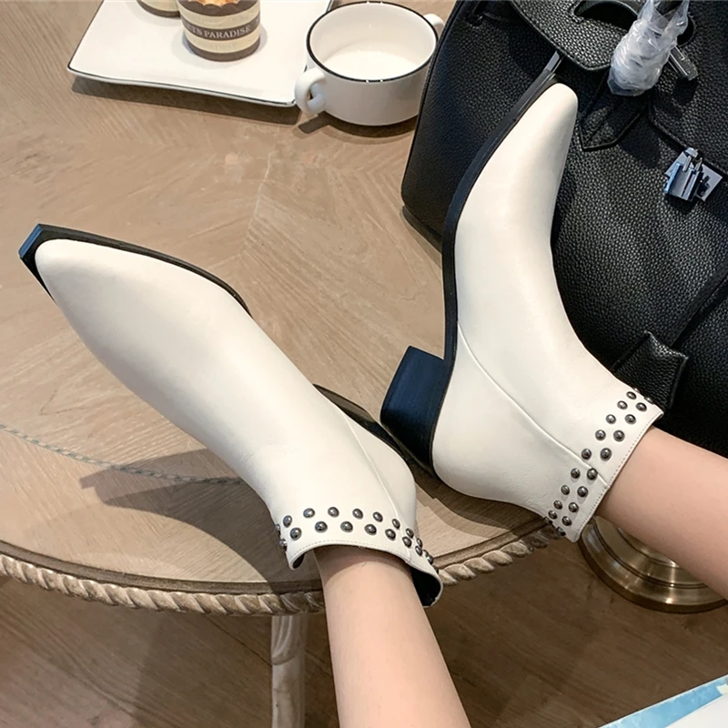 

VERCONAS Fashion Retro Ankle Boots For Women Genuine Leather High Heels Shoes Woman New Rivets Autumn Winter Pointed Toe Boots