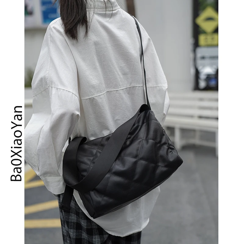 

Women's Handbags