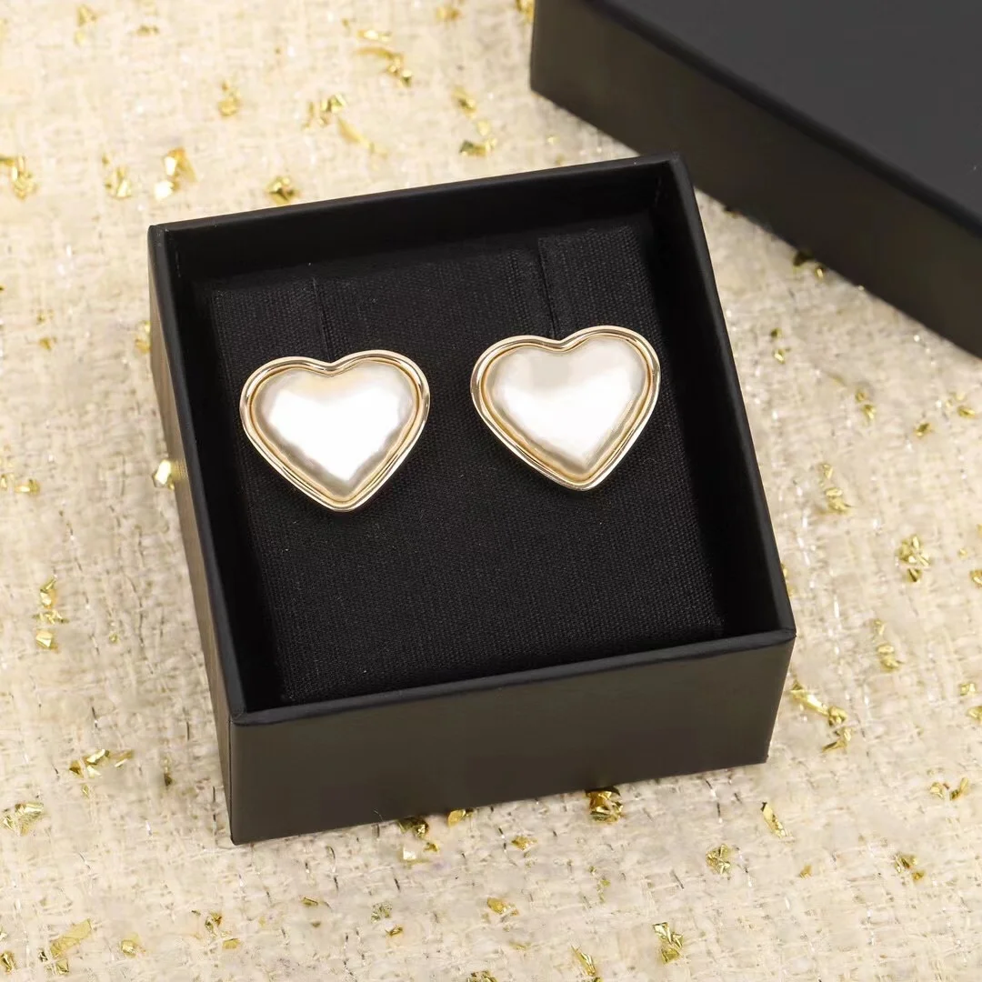 

Earrings 2022 trend Original luxury jewelry Simple retro heart shape stud earring party gifts Woman earring free shipping