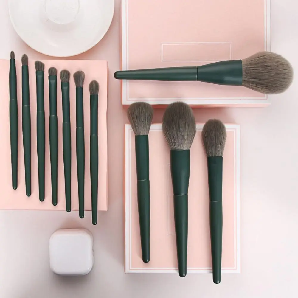 

Set of 11 Makeup Brushes with powder and high-gloss Eye shadow beauty tools