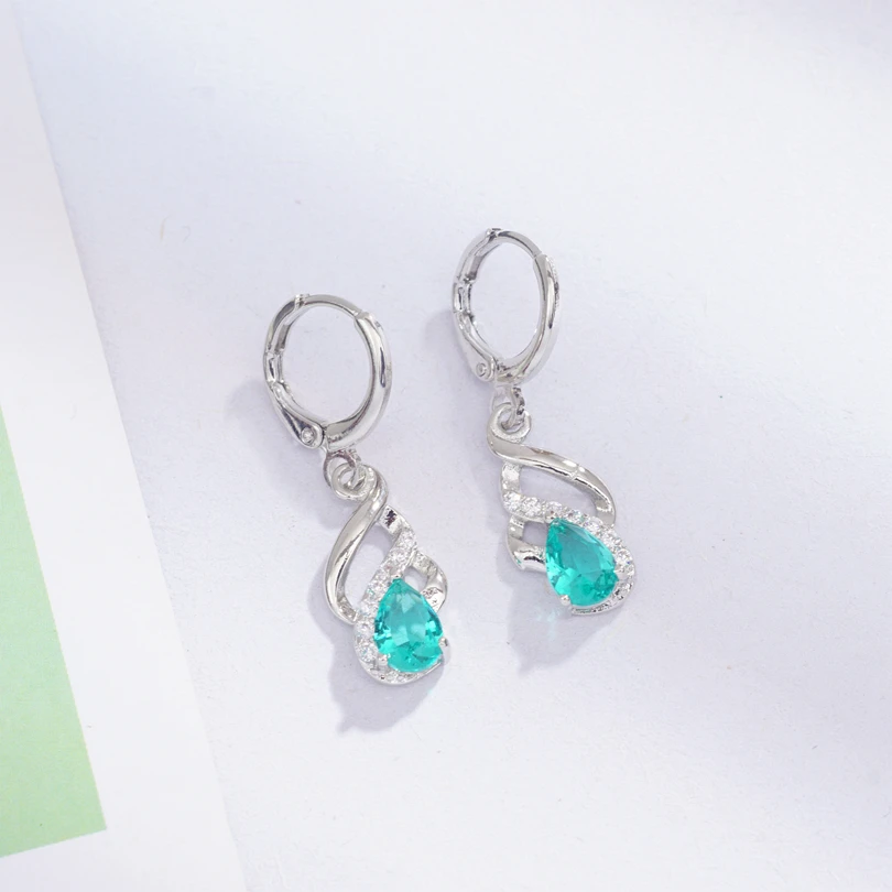 Крученые серьги-кольца в виде капель с кубическим цирконием OL стиль простой