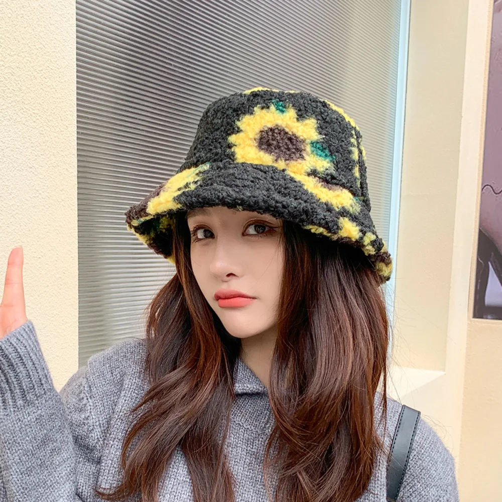 

New Winter Floral Plush Bucket Hats Women Lambswool Warm Hat Soft Velvet Fisherman Cap Street Casual Thicken Fashion Bucket Hat