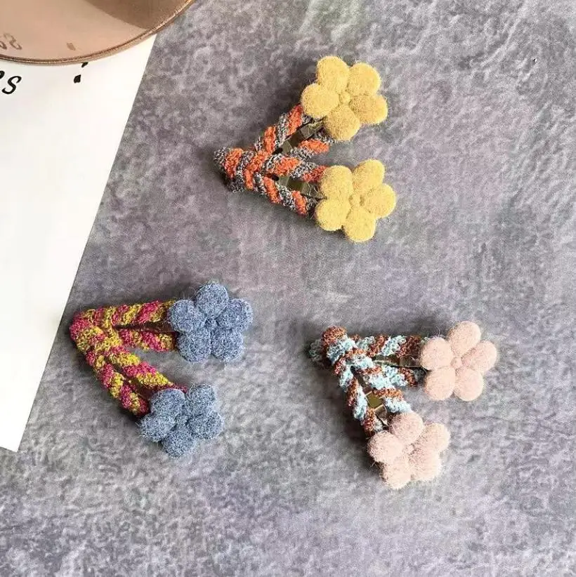 6/12 шт./компл. корейские милые Меховые помпоны зажимы для волос заколки детей с