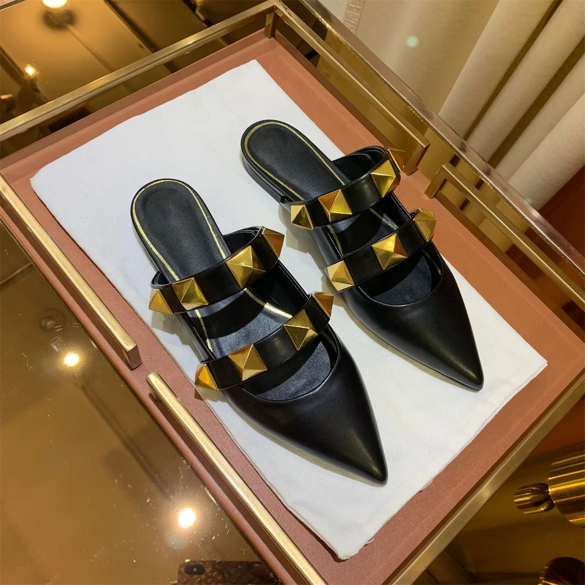 Spring Autumn New Style Rivet Pointed Toe Women Slippers Comfortable Genuine Leather Material Fashion Mules Low Heel Sandals