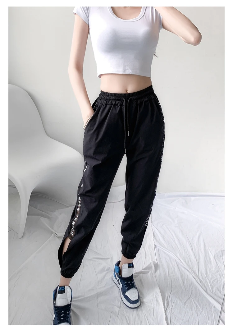 Недорогие брюки-карго оптом Новинка весна-лето 2021 женские модные спортивные