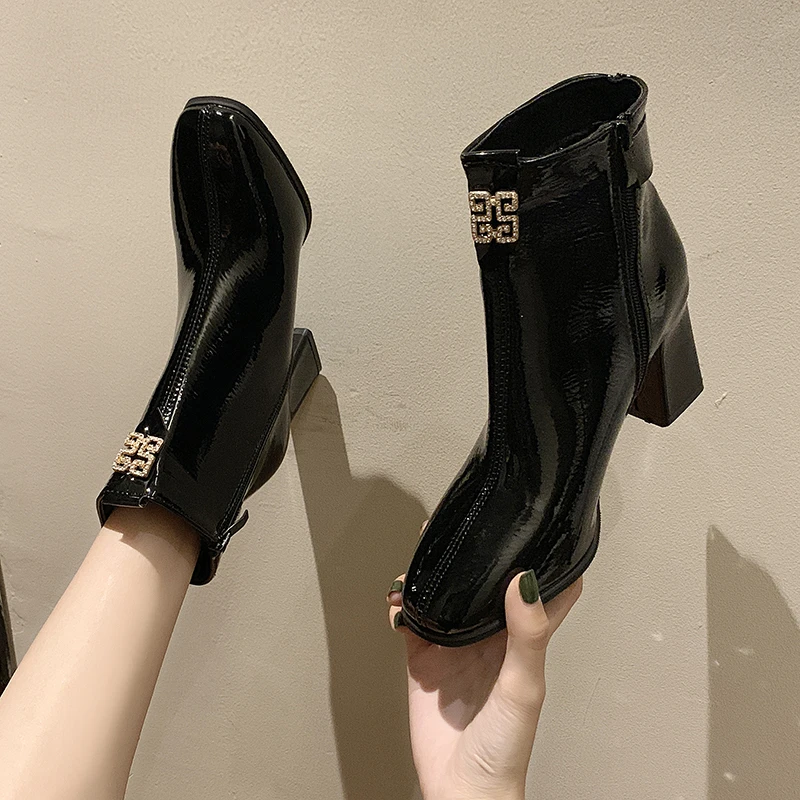 2019 г. брендовые пикантные женские ботинки модные ботильоны из лакированной кожи