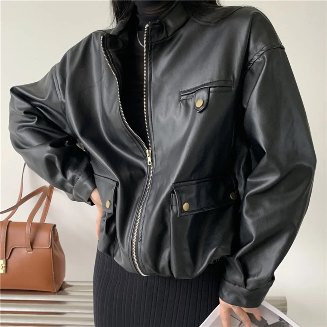 Женская куртка из искусственной кожи повседневная байкерская на молнии в