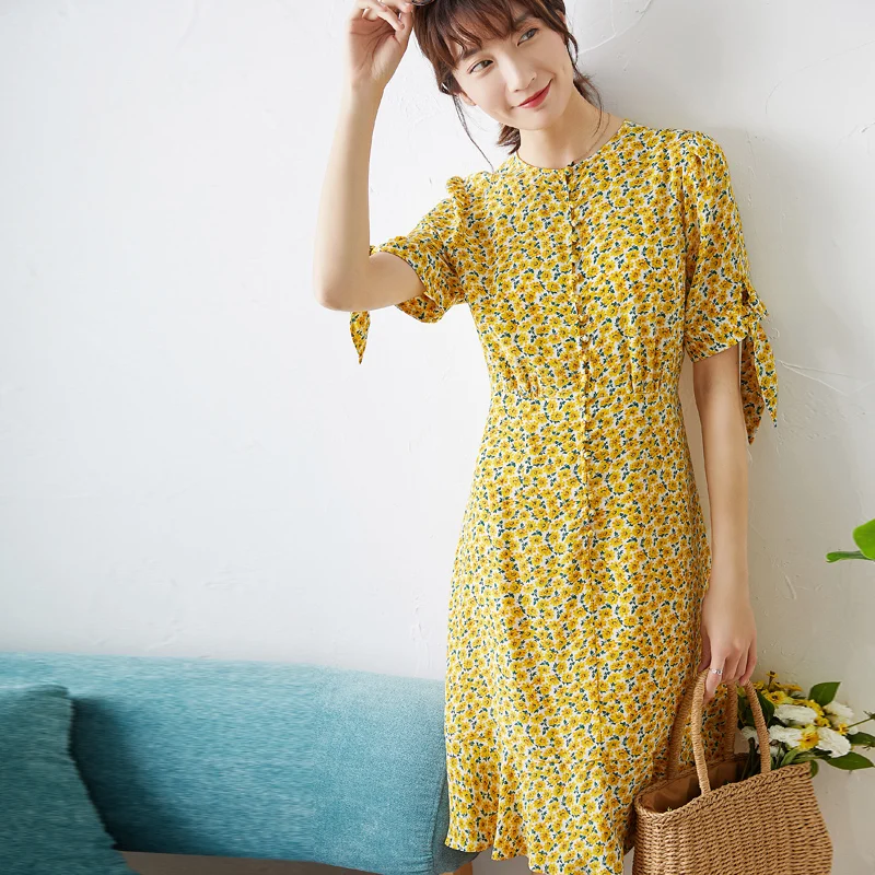 

Желтое маленькое Новое шелковое платье с цветами и золотыми маргаритками, шелковое платье тутового шелкопряда с короткими рукавами, 16 метр...