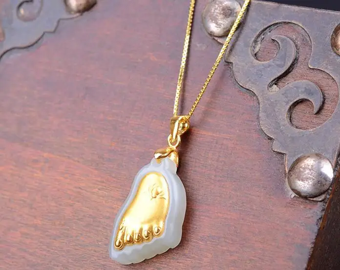 Отличный Золотой инкрустированный нефритовый нефрит золотыми ногами кулон