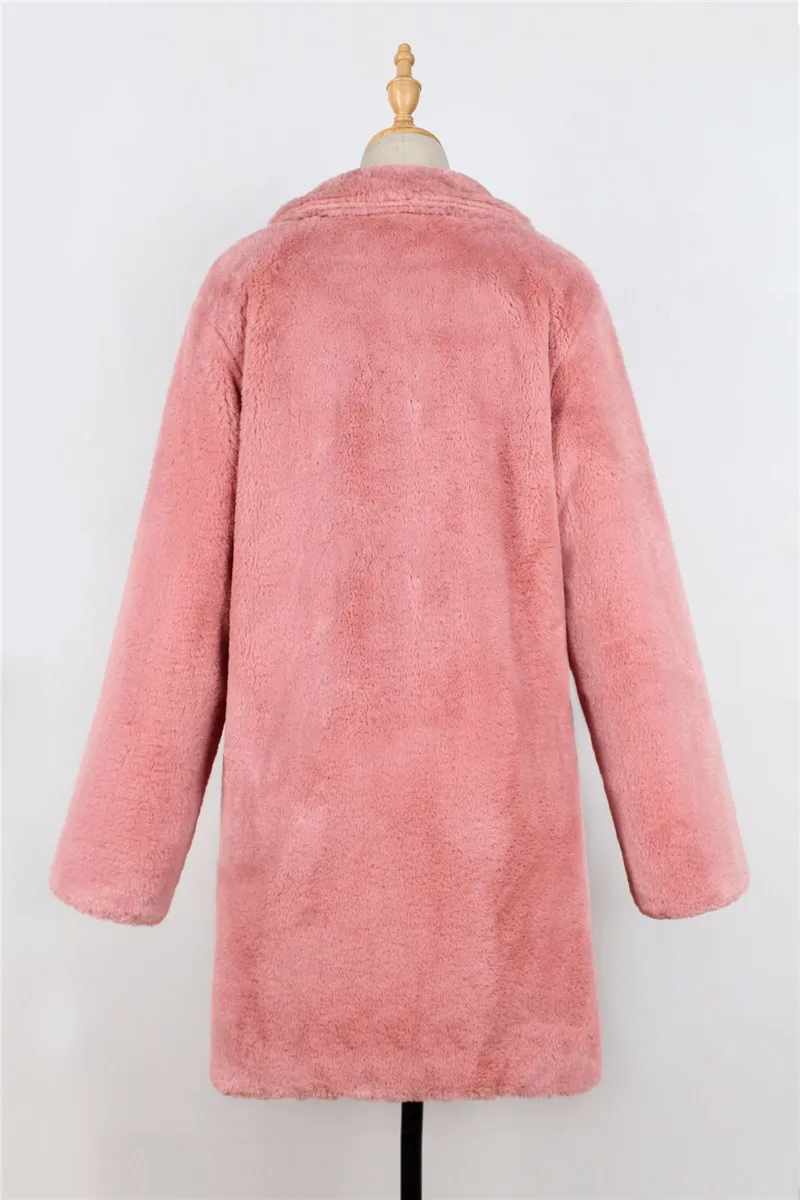 Женская теплая куртка из искусственного меха винтажная облегающая пушистая с