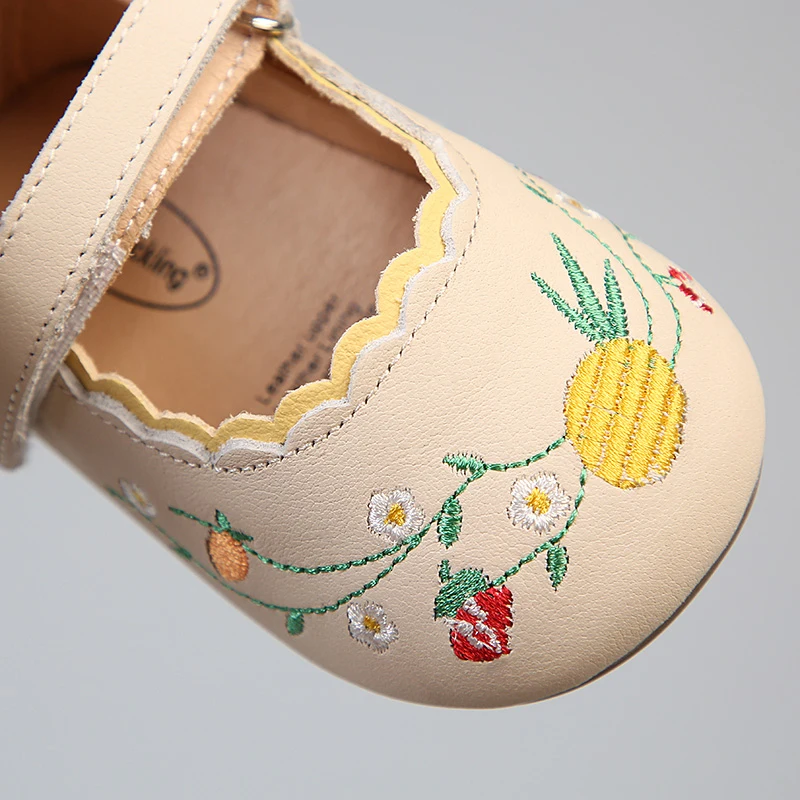 Newborn Baby Girls Shoes Infant Toddler Flat Soft Footwear Flower Embroidery First Walker Moccasins Solid color SSW020