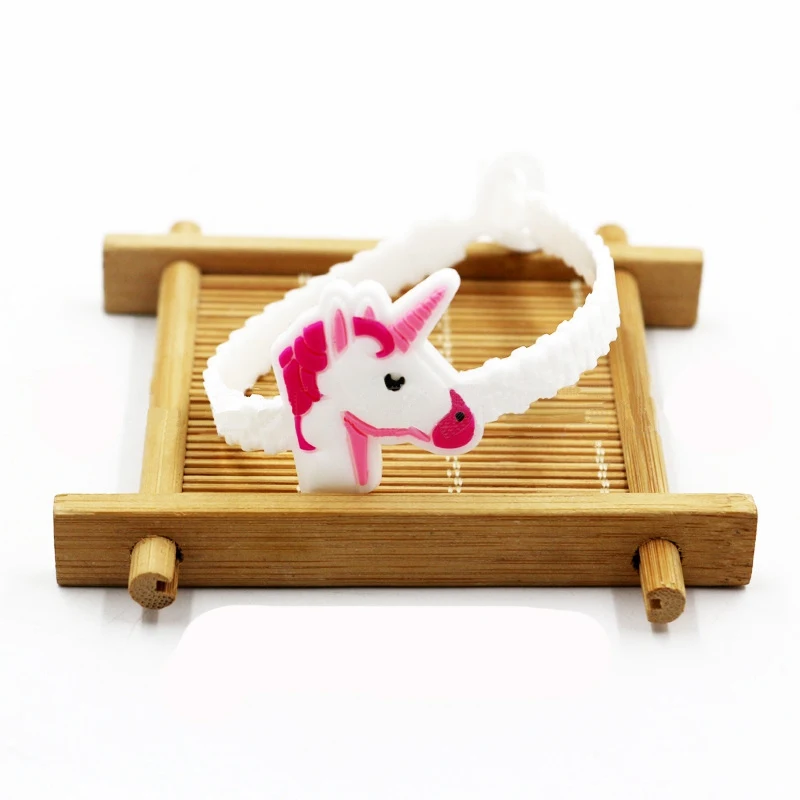unicorn 3 10pcs 10 шт. мультяшный детский подарок на день рождения маленький игрушечный браслет Русалка Единорог ПВХ браслет кольцо детский подарок для душа Вечерние - Цвет: unicorn 3 10pcs