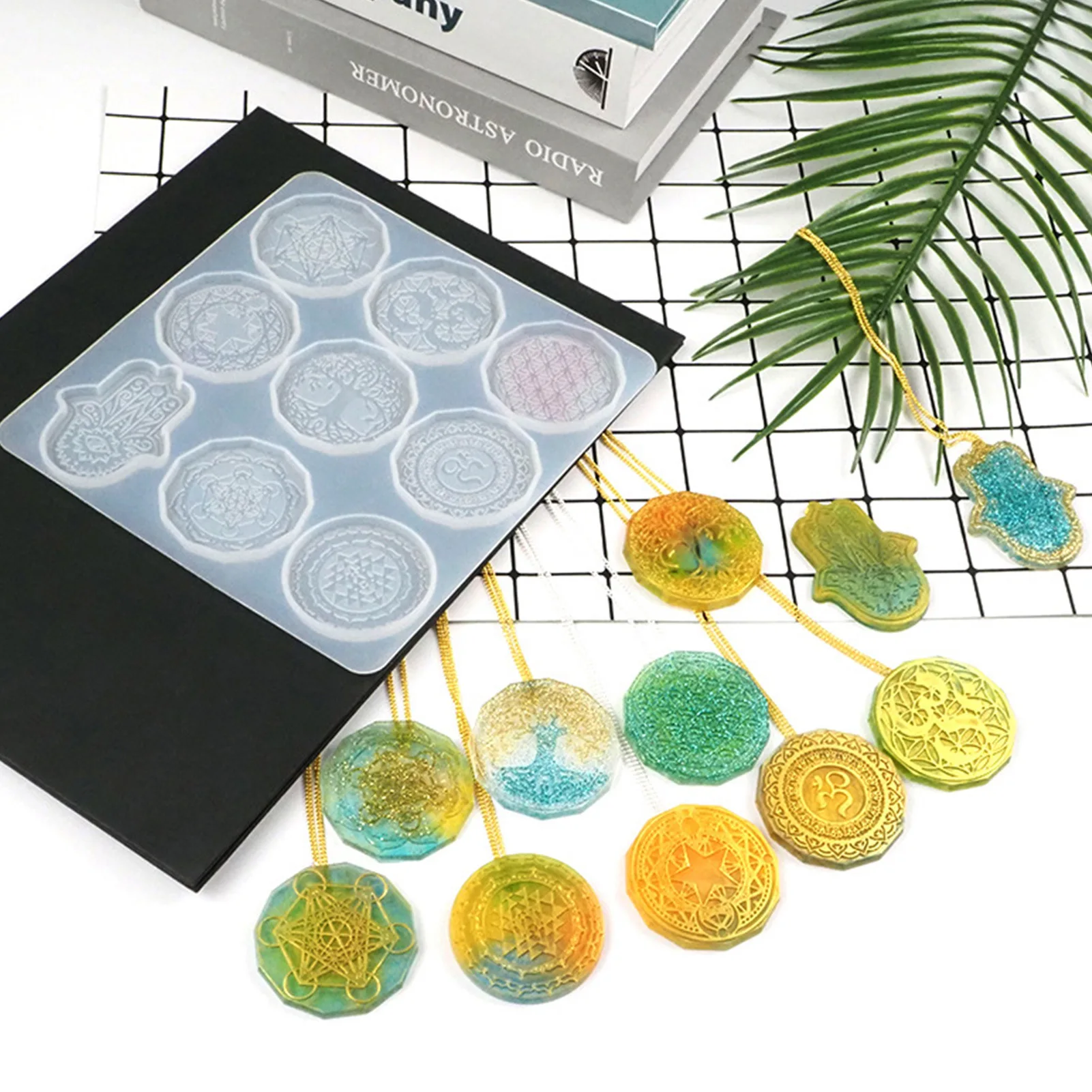 

Silicone Molds Crystal Necklace Making Kits Mould Crystal Keychain Necklace Pendant Jewery Tools Set