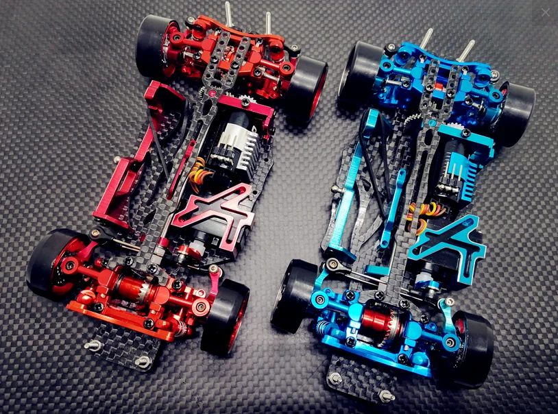 Радиоуправляемый гоночный автомобиль дрейф комаров автомобиля 1/28 Mini-q9 все