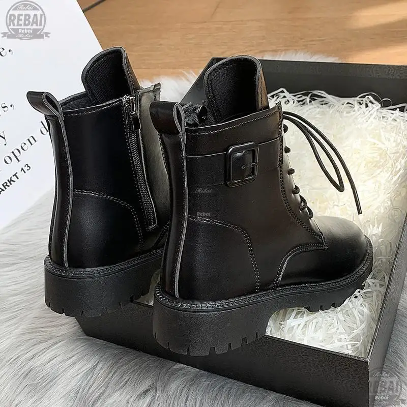 Женские ботинки на молнии с круглым носком из прорезиненной ткани | Обувь