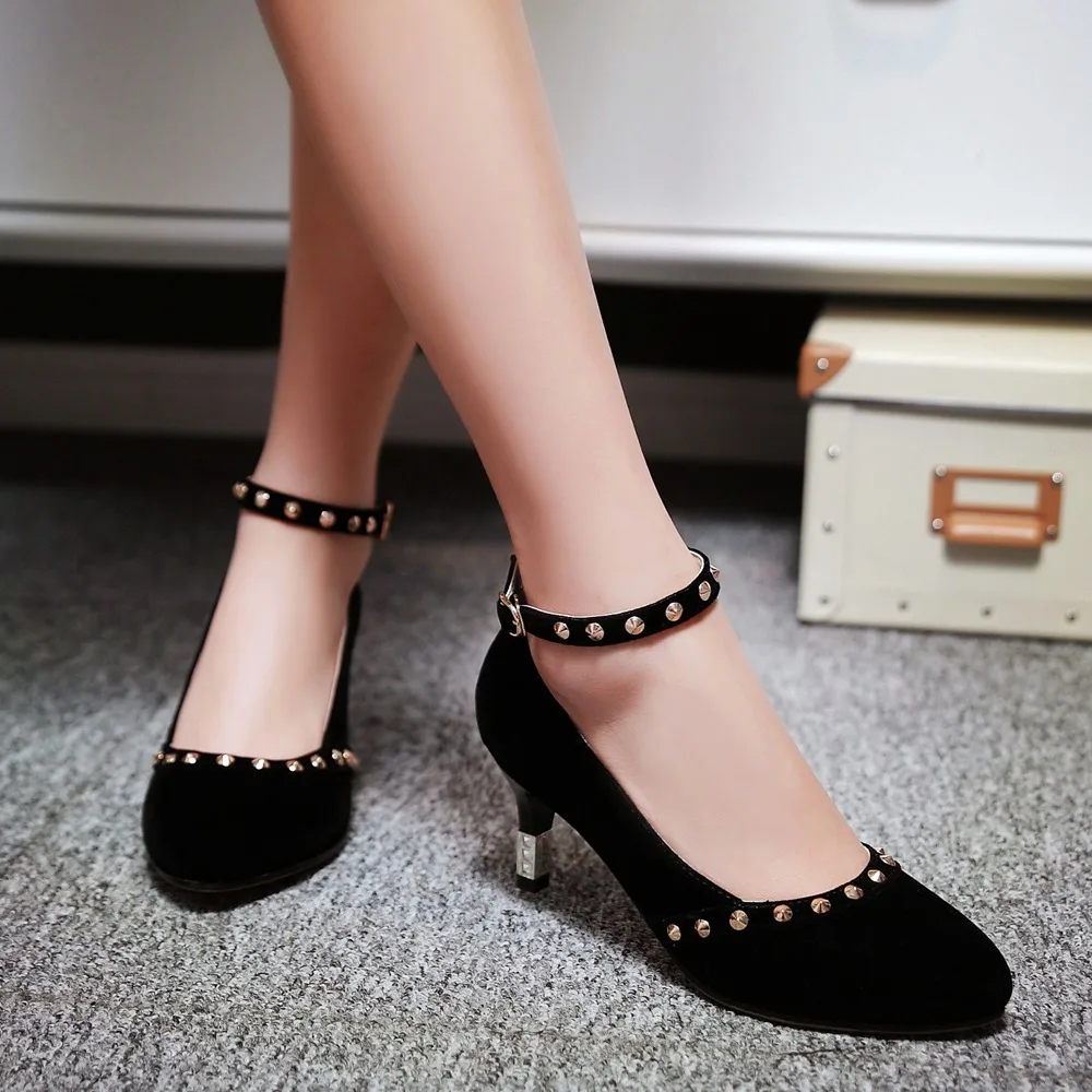 

Women's Shoes