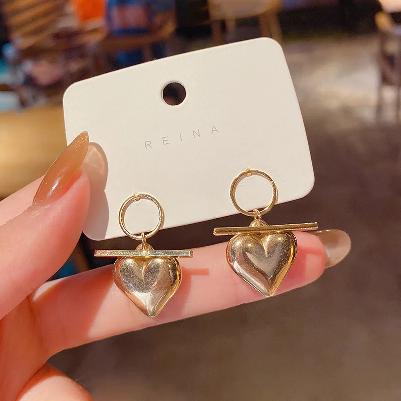 

Love fashion personality metal Earrings women's versatile temperament Korean ins Fashion Earrings 925 silver needle small