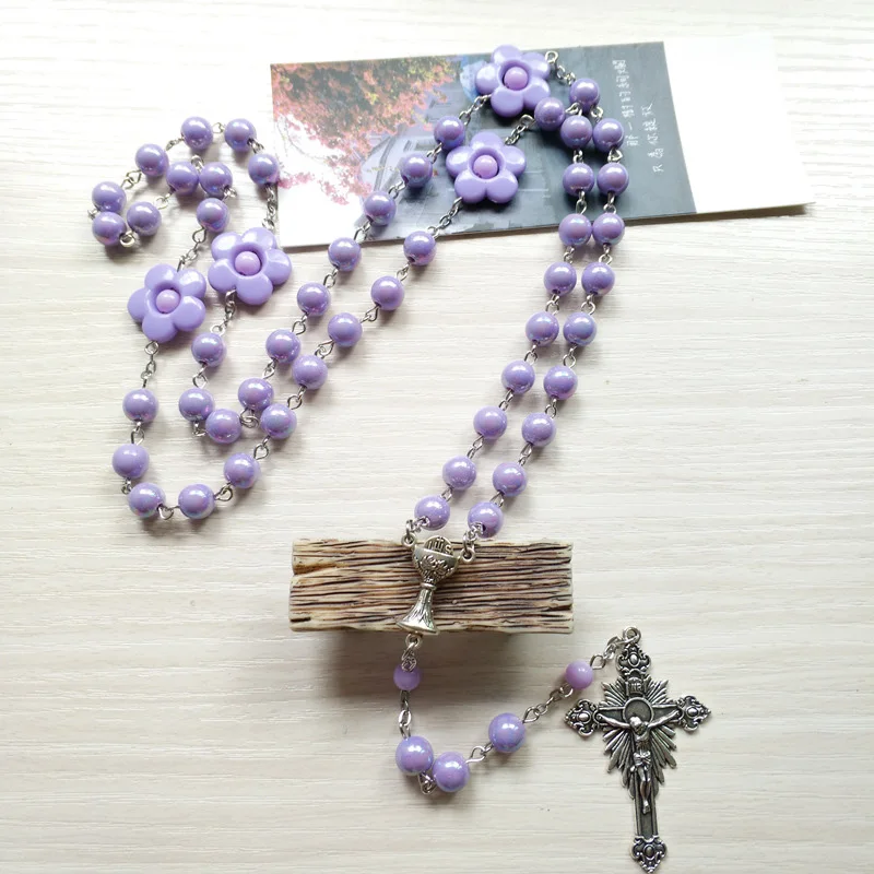 Цепочка с бусинами для молитвы в виде фиолетового цветка |