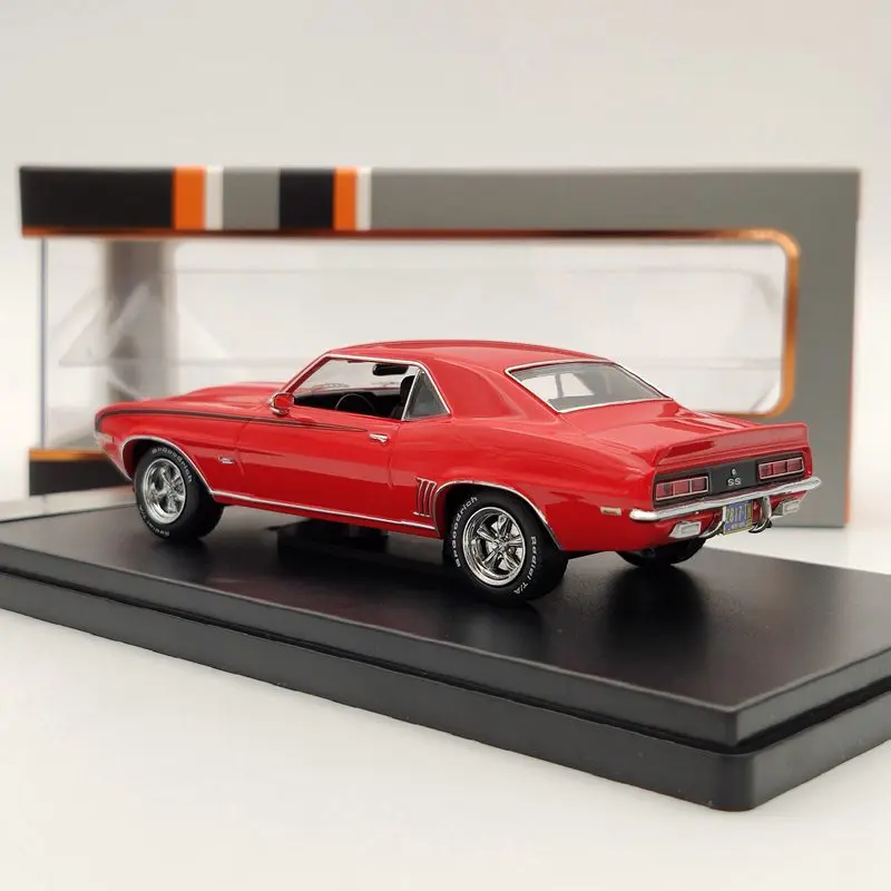 

Premium X 1:43 For Chevrolet Camaro RS/SS 1969 Green/Red Diecast Models Collection Auto Car Gift
