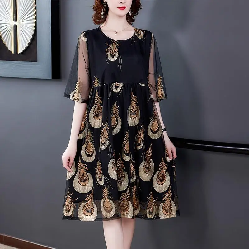 

2020 New Summer Middle Aaged Women Mother Fashion Midi Dress Female Embroidery Causal Plus Size 4xl Dresses Vestitos W189