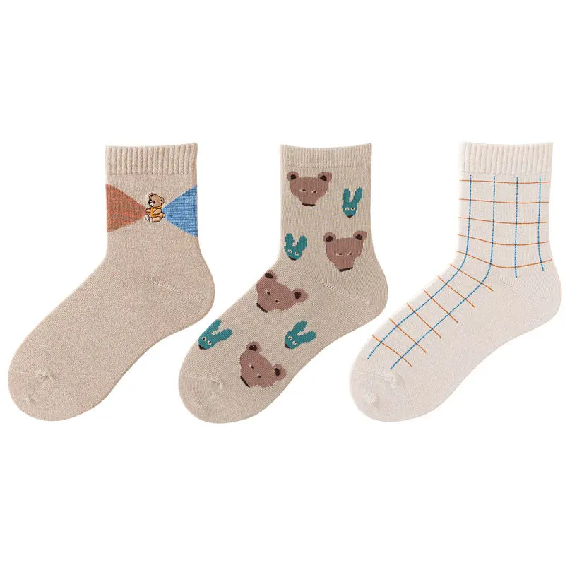 

2020 Caramella New Women Socks 3Pairs/Lot Winter Autumn Cute Cartoon Bear Socks Khaki Cotton Girls Socks Sweet Comfy Lady Socks