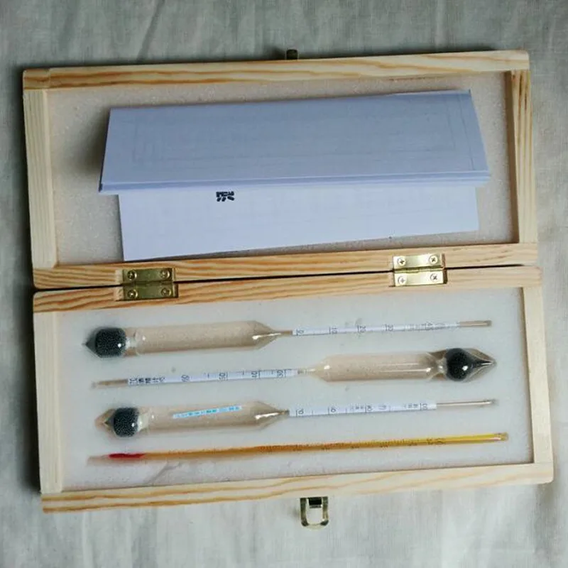 Спиртометр измеритель концентрации аналогичный фотометру в деревянной коробке