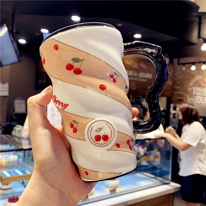 Корейские современные кофейные кружки забавная Милая кружка для воды клубника