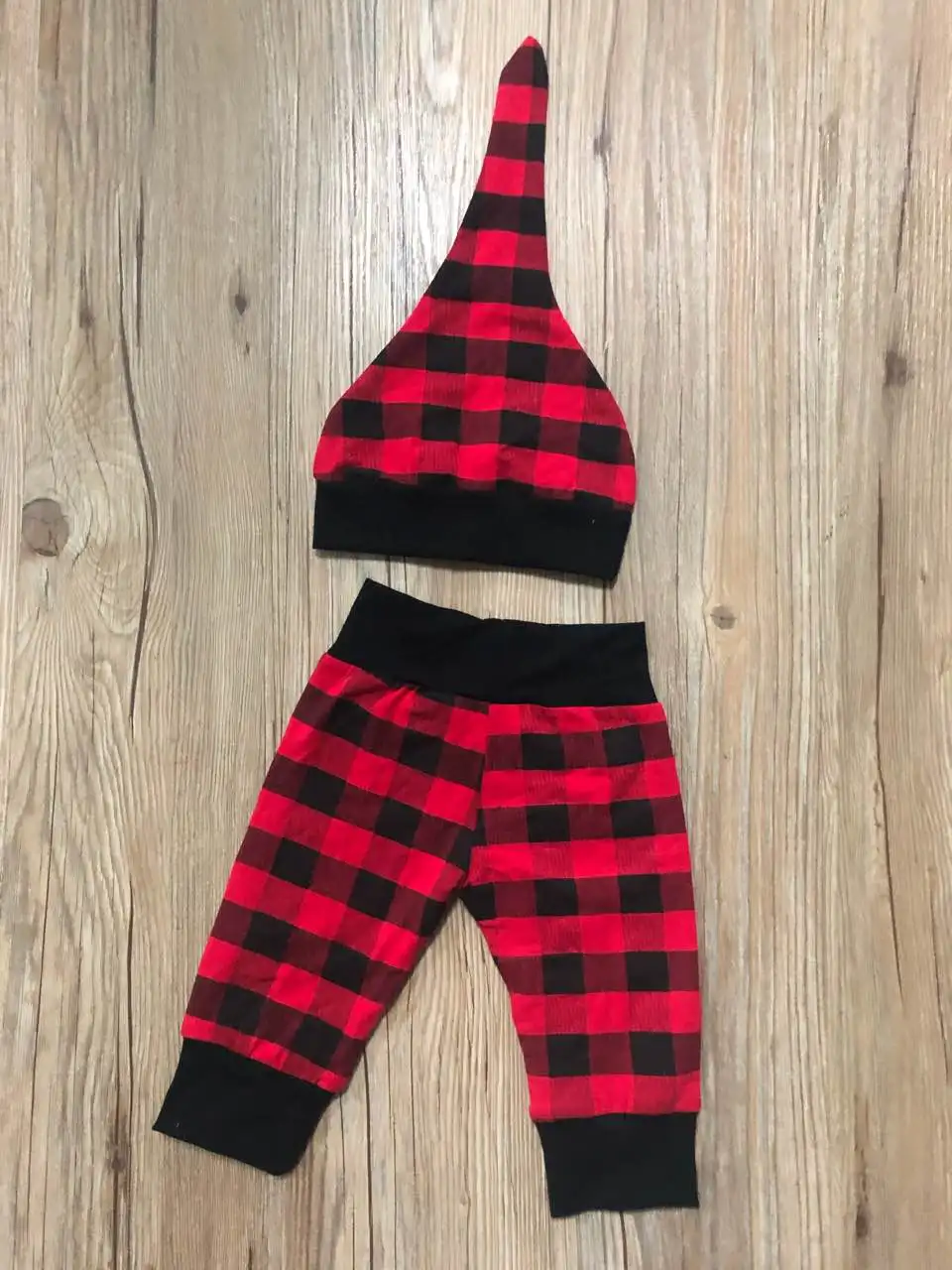 

Newborn Unisex Baby Clothes Set, Boys Girls Casual Red Plaid Long Pants+Elastic Hats