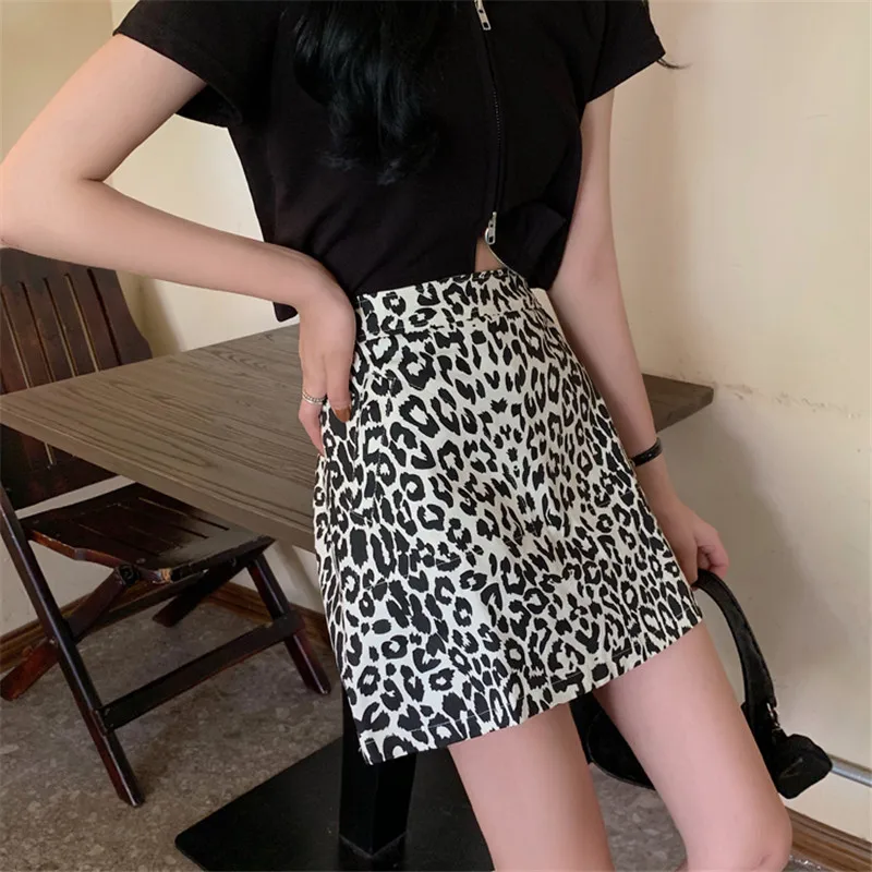 

Limiguyue Spring Women Leopard print short skirt summer retro high waist skirt Streetwear Vintage Sexy Skirts Party Club K288