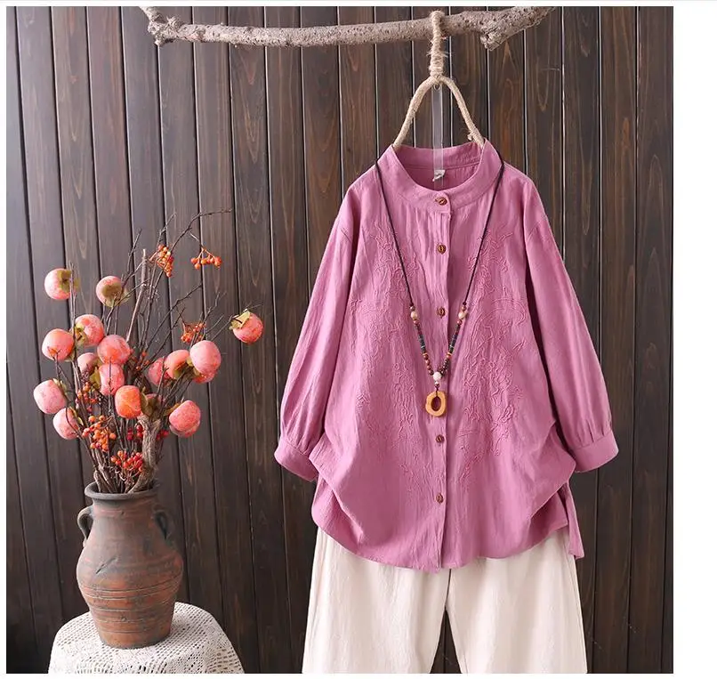 

Women's plus-size embroidery shirt 2