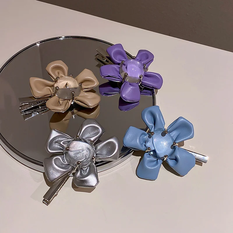 

Pu Leather Flower Baby Girl Hair Clip