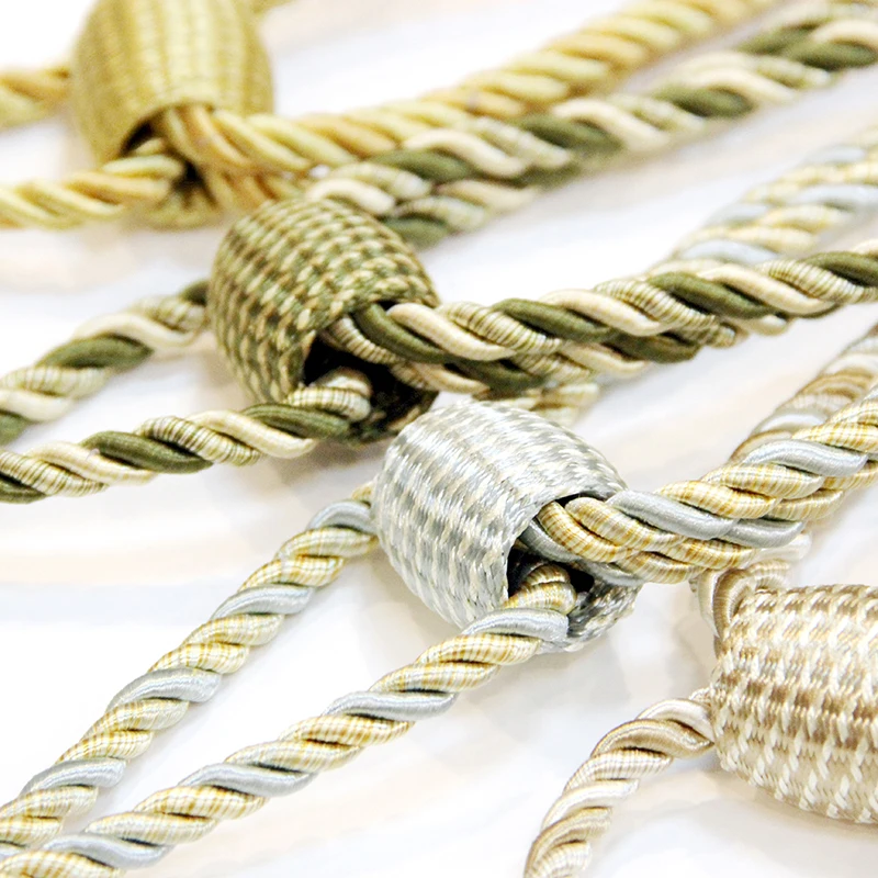 Золотые подвесные шарики для занавесок