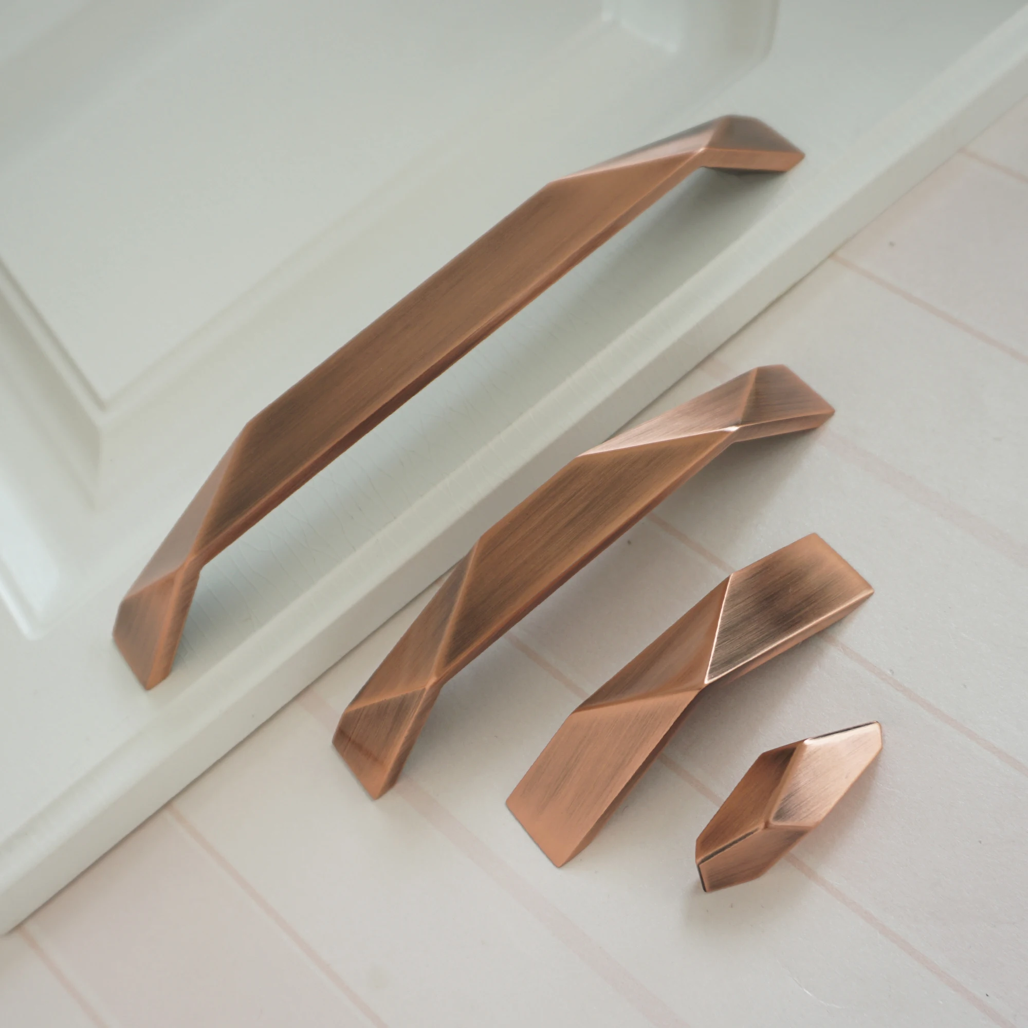 MFYS сплава цинка Кабинет ручки античная латунь тянет для платяного шкафа ящика