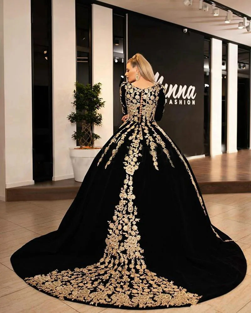 Black Velvet Formal Evening Dresses Plus Size 2021 V-neck Half Sleeve Sparkly Gold Lace Applique Kaftan Caftan Arabic Prom Gowns