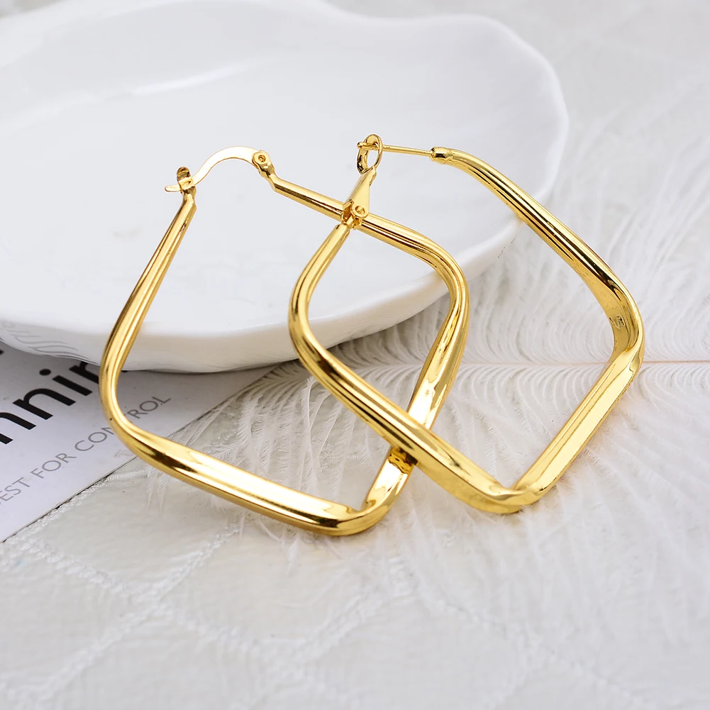 

Annayoyo Jewelry 24K Gold ColorNew Arrival Gold Stud Earrings For Gifts New Trendy Fashion Gold Color Earrings Stud Earrings For