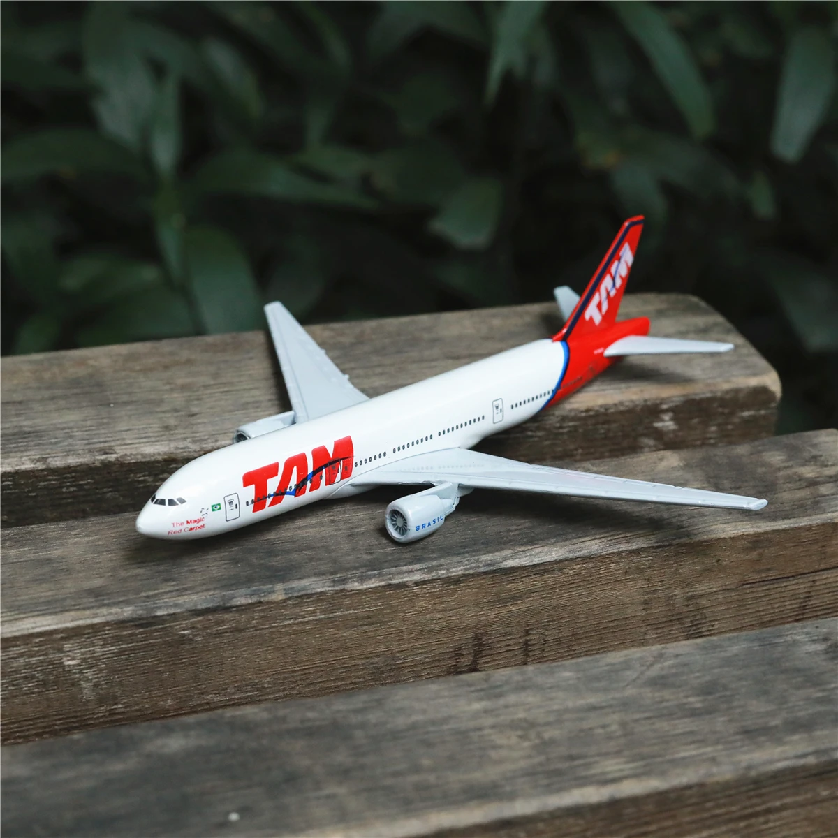 

TAM Airlines Boeing 777 Aircraft Model 6" Metal Airplane Diecast Mini Moto Collection Eduactional Toys for Children