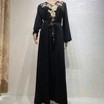 Muslim Long Kaftan Dress Women Full Sleeve Loose Gowns Robes Fashion Floral Embroidery Elegant Dubai Islam Ramadan Muslim Dress