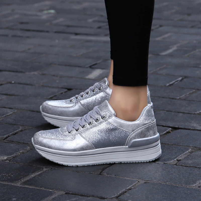 Женские теннисные туфли сезон лето 2019 черные серебристые женские кроссовки для