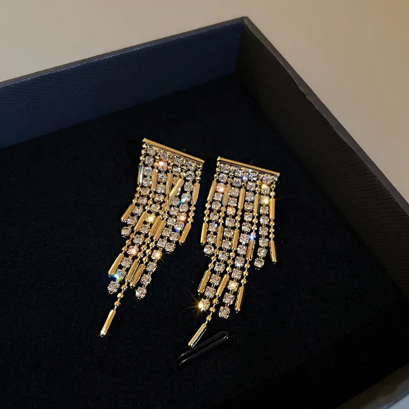 

LOVOACC Retro Shiny Rhinestones Long Tassel Earrings for Women Gold Color Beads Irregular Geometric Drop Dangle Earrings Brincos