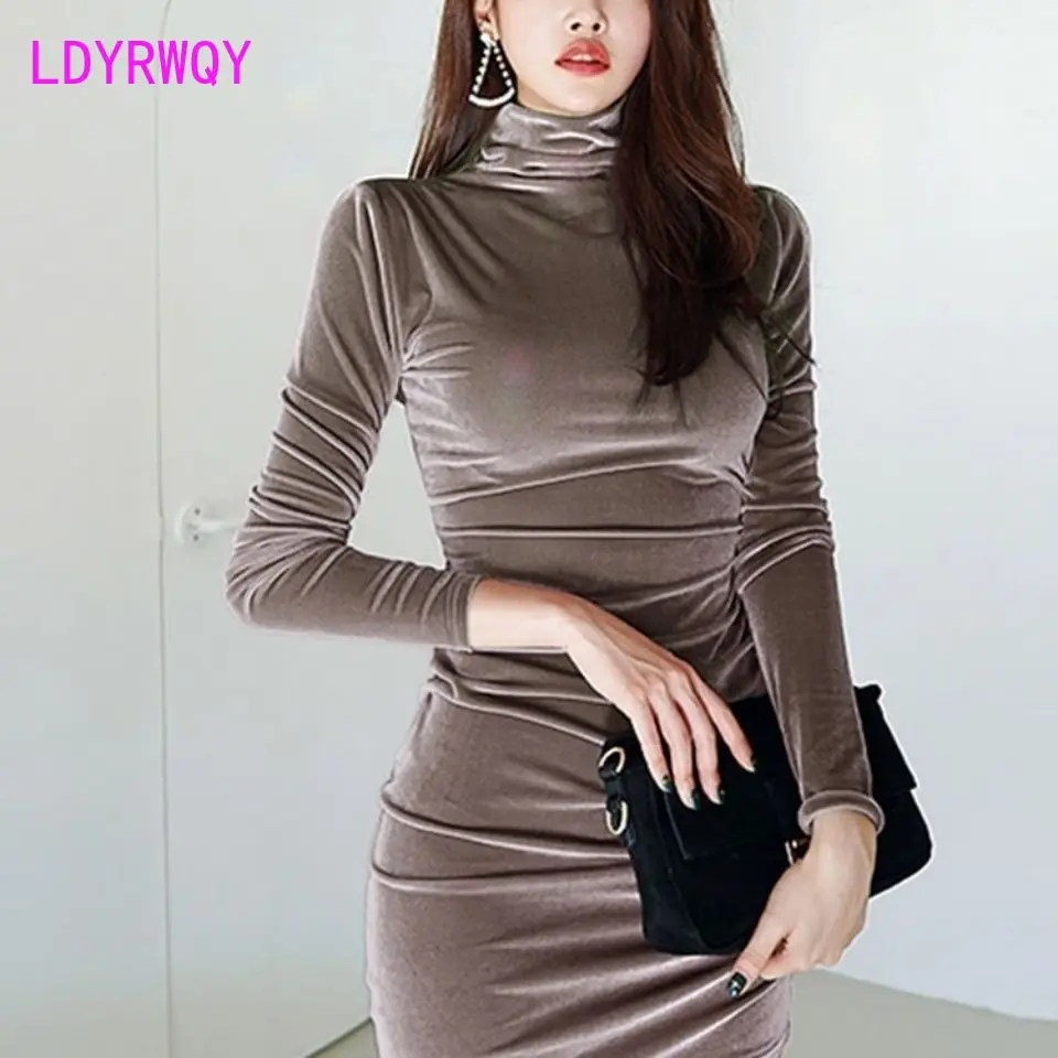 

2021 autumn and winter new Korean temperament high-neck velvet slim-fit waist slimming folds sexy bag hip dress women