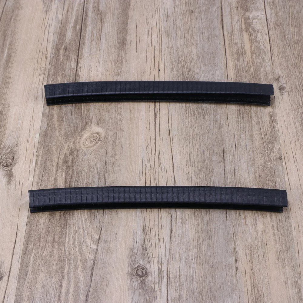 

2pcs 30cm Skateboard Deck Guards Protector Longboard Deck Edge Protection Durable Absorbing Rubber Cover (Black)