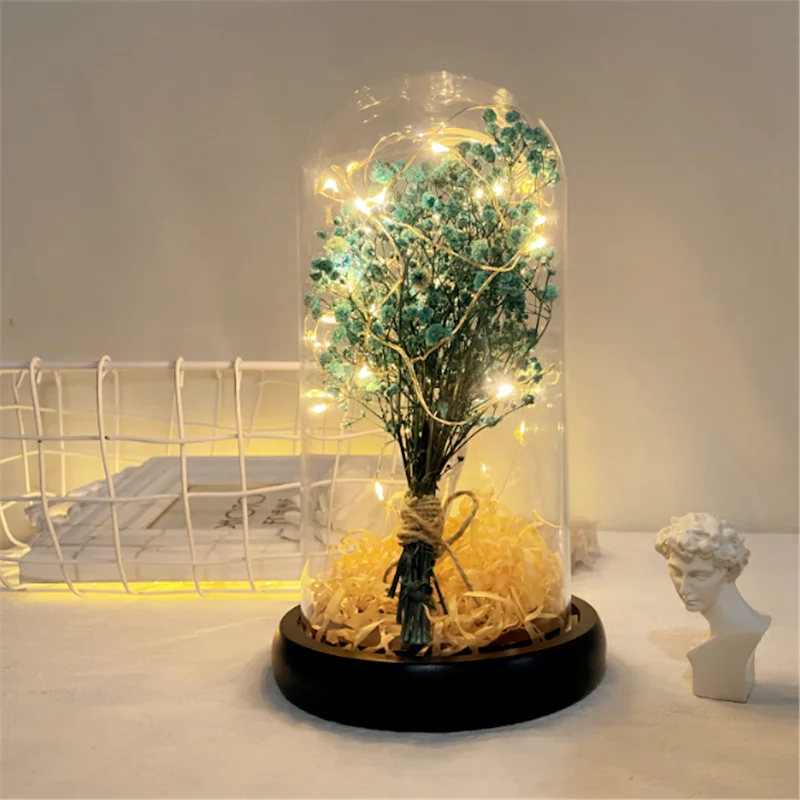 Сушеный цветок со светодиодный светильник кой стеклянный купол на деревянной