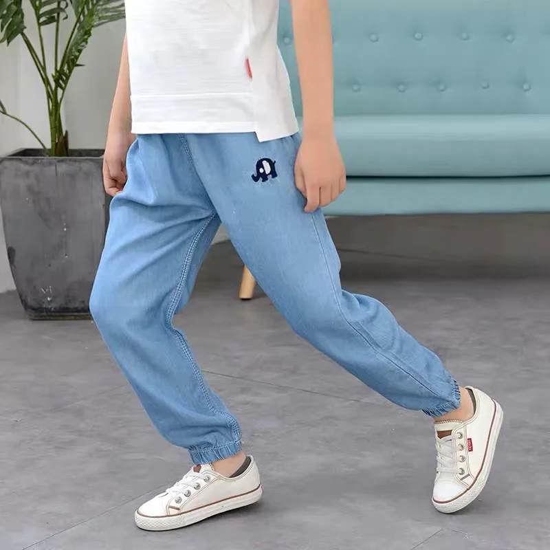 Одежда для мальчиков джинсы рваные детей джинсовые ультратонкие летние новые