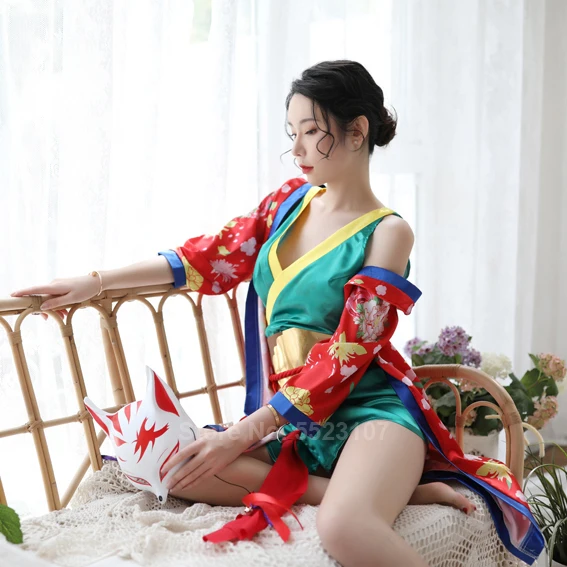 Пижама-кимоно Женская атласная в японском стиле | одежда