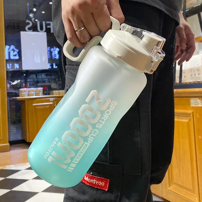 구매 그라디언트 대용량 스포츠 병 체육관 Leakproof 휴대용 야외 여행 병 플라스틱 음료 병 구매 그라디언트 대용량 스포츠 병 체육관 Leakproof 휴대용 야외 여행 병 플라스틱 음료 병