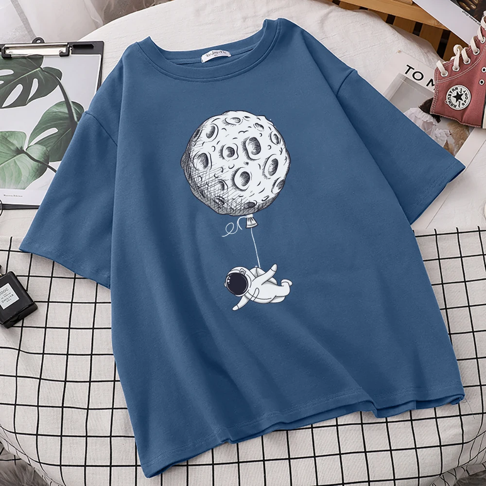 

Cosmonaut Beautiful Printed Womans T-Shirt Round Neck Hip Hop Clothes Short Sleeved Loose T Shirts Casual S-Xxxl T-Shirt Womans