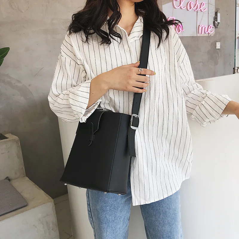 2019 новый корейский вариант модной обуви в стиле ретро на плечо округлая